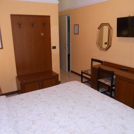 Hotel Salus Montecatini Terme Exterior photo